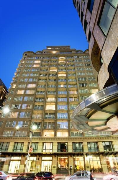 Wyndel Large Cbd Apartment Sydney